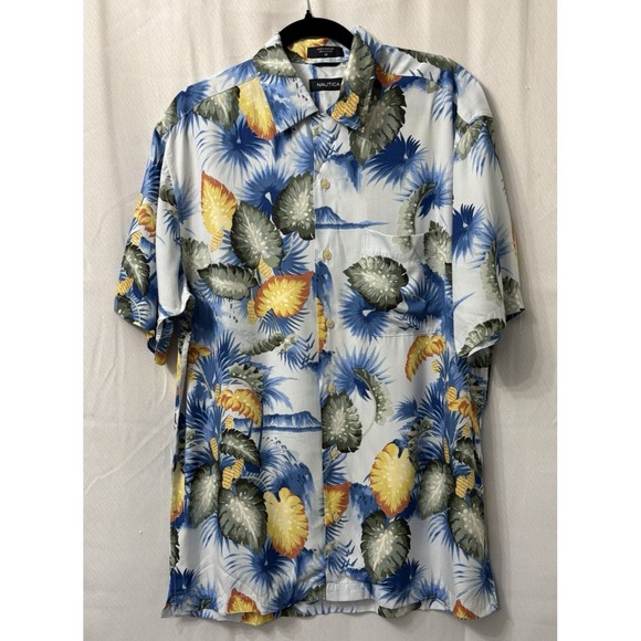 Nautica Tropical Short Sleeve Button Down Shirt Size M !00% Rayon - Picture 1 of 5
